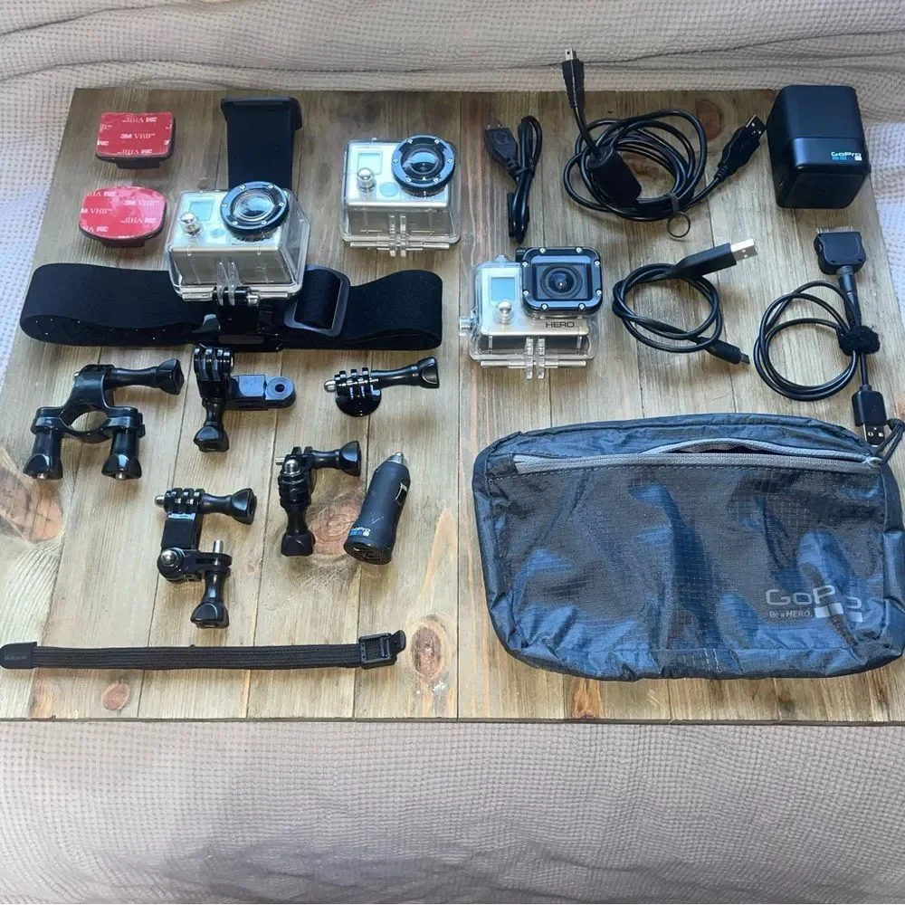 GOPRO HERO1 HERO2 HERO3 Bundle + Tons of Accessories